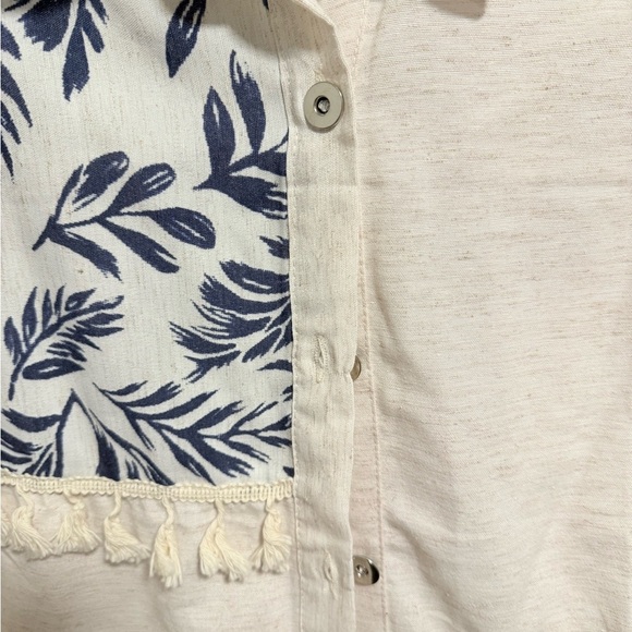 Pobyum Park Cream and Blue Leaf Print Button-Up Shirt - Picture 5 of 9
